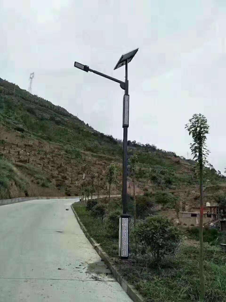 甘孜仿古太阳能路灯